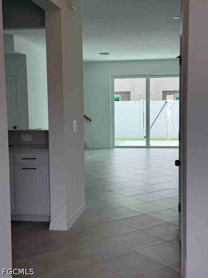 15031 White Pearl Rd - Photo 7 of 19