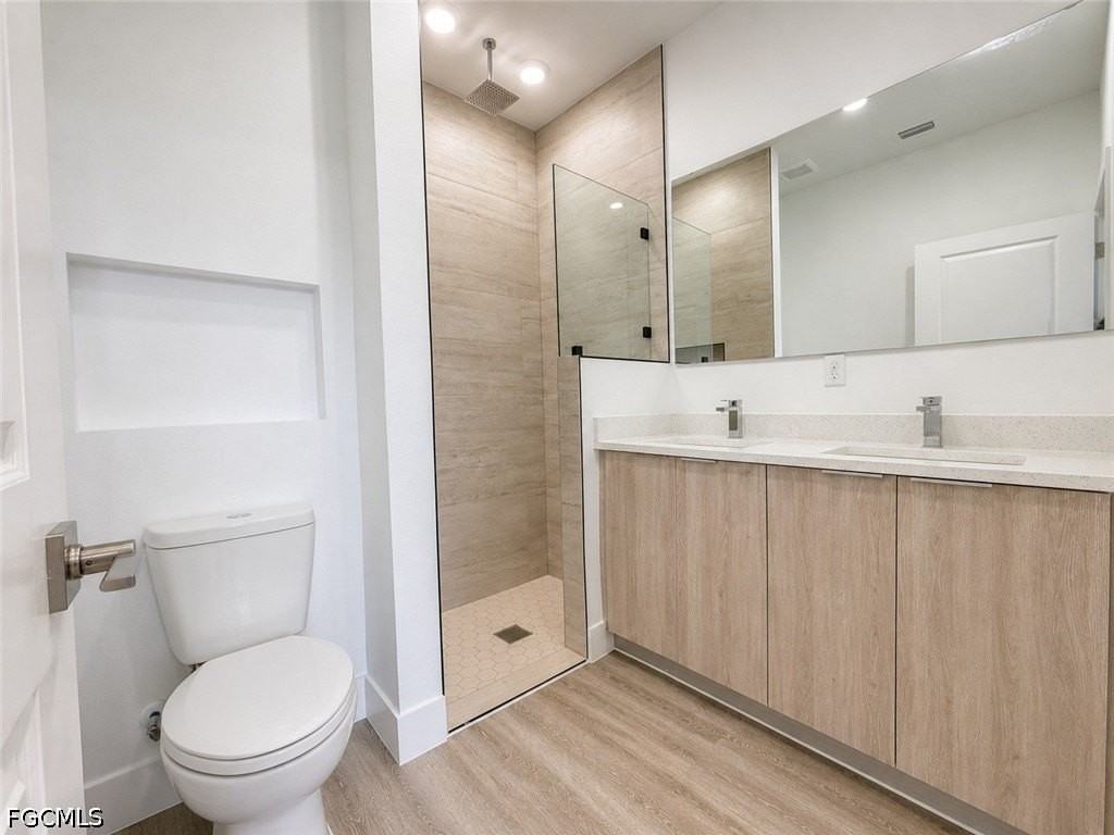 1258 Milwaukee Blvd - Photo 5 of 11