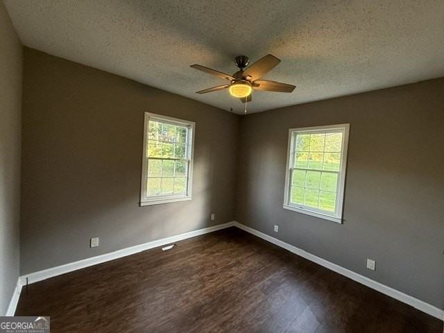 6790 Queen Mill Rd Se - Photo 4 of 17
