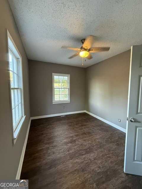 6790 Queen Mill Rd Se - Photo 7 of 28