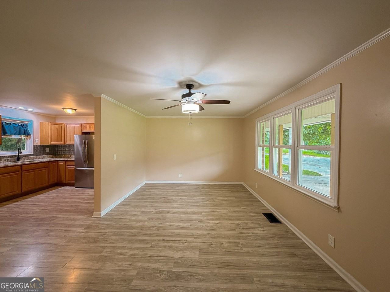 77 Franklin Rd - Photo 6 of 38