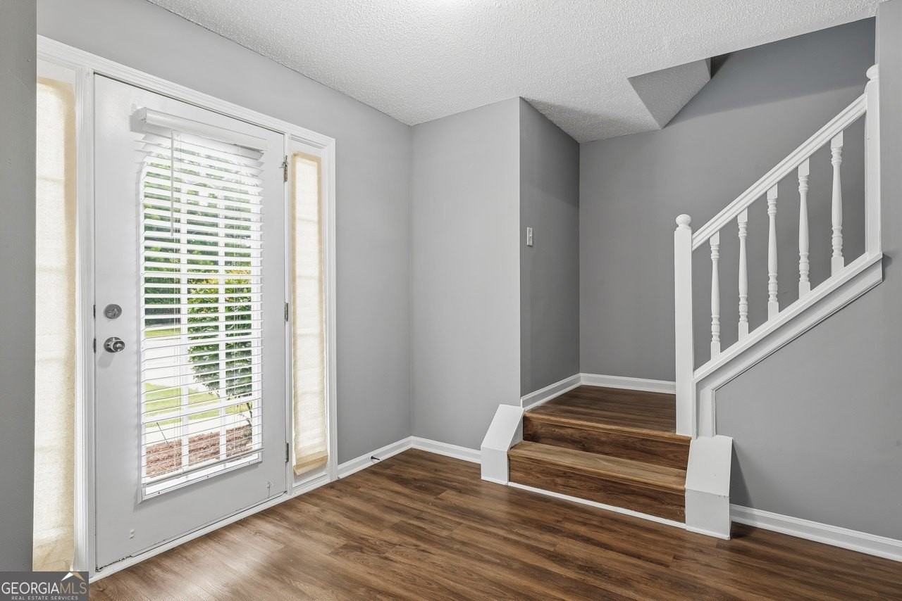 11925 Spring Lake Way - Photo 3 of 27