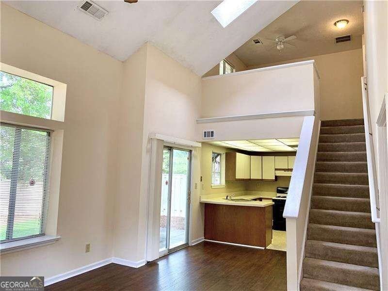 2665 Windy Hill Pl Se #C - Photo 3 of 17
