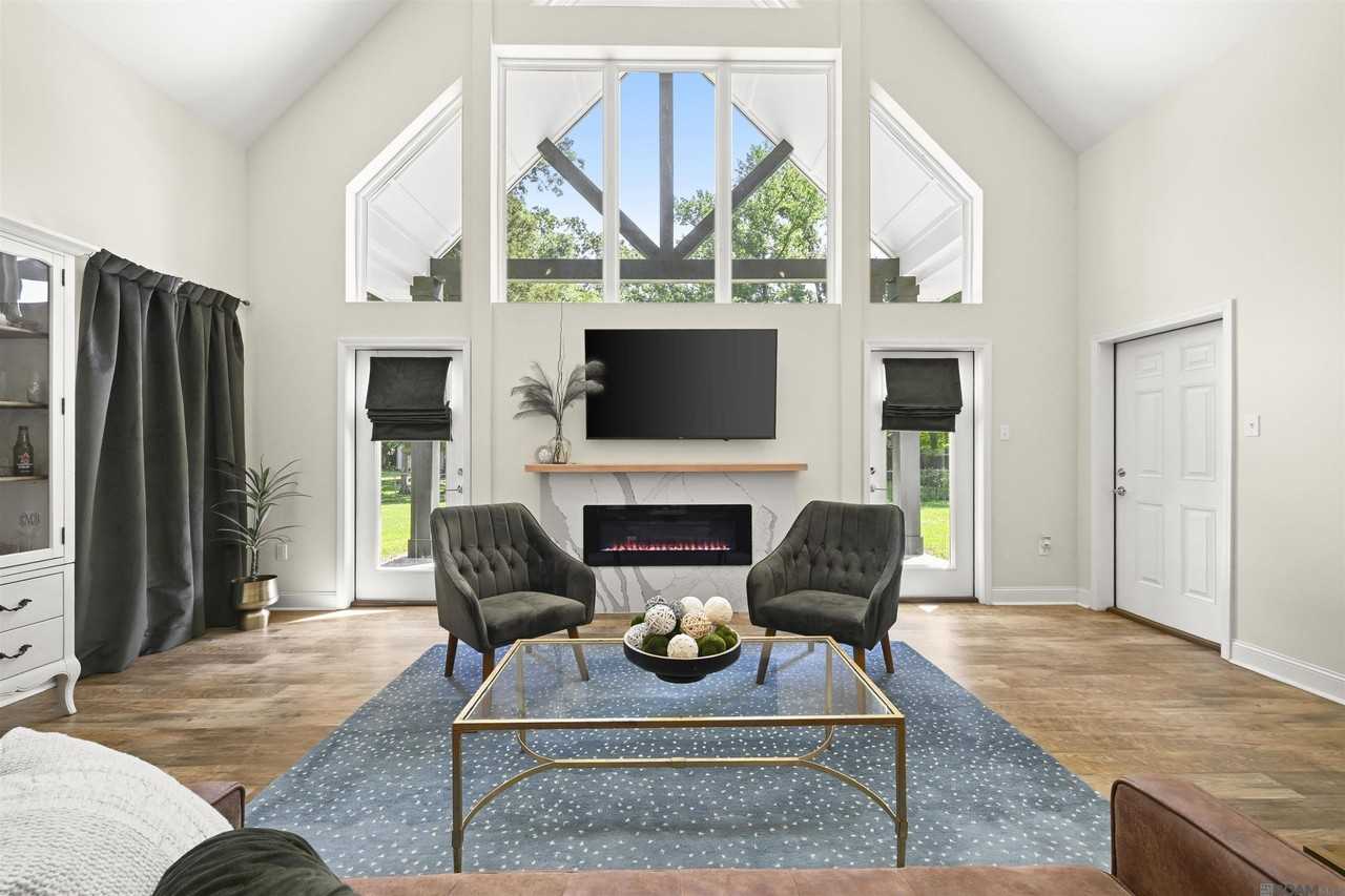 18656 Magnolia Est - Photo 2 of 14