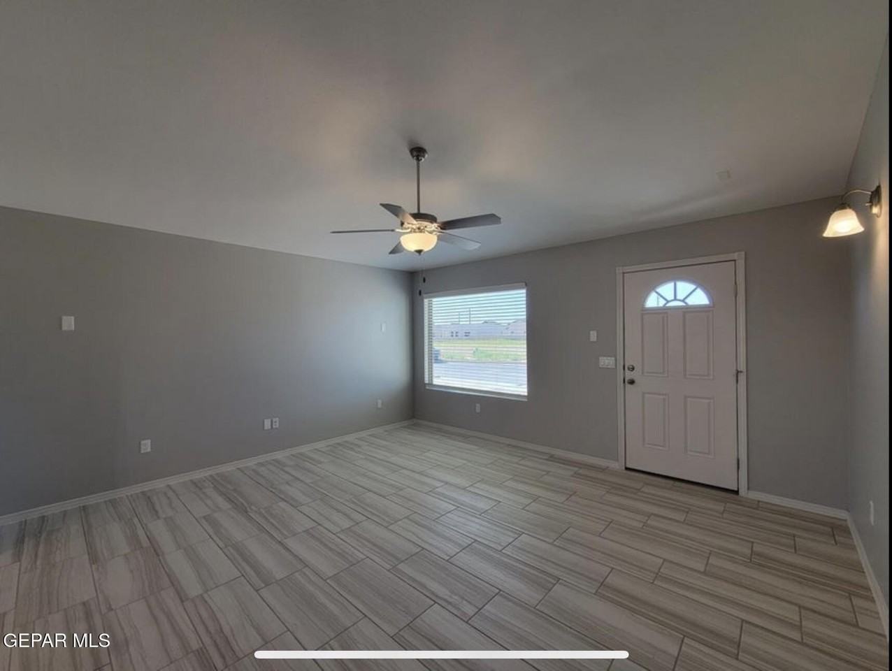 15017 Dream Ct - Photo 2 of 29