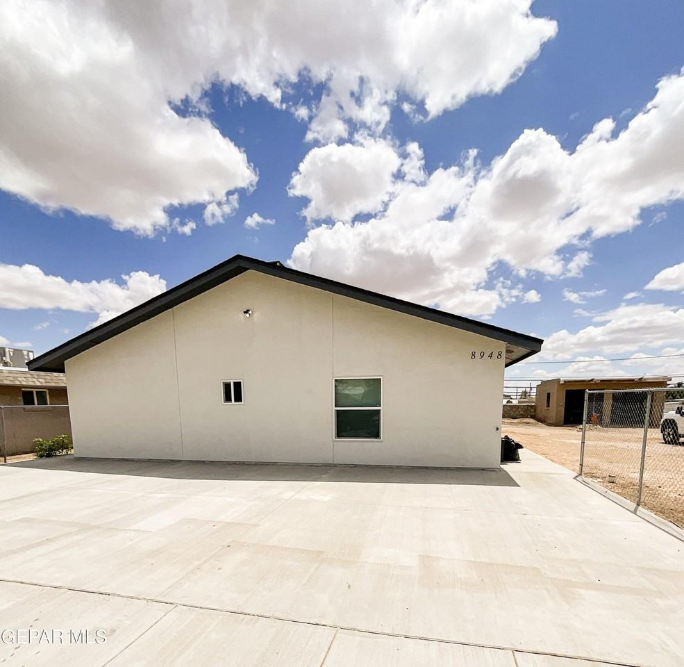 8948 Ankerson St #AB - Photo 4 of 14