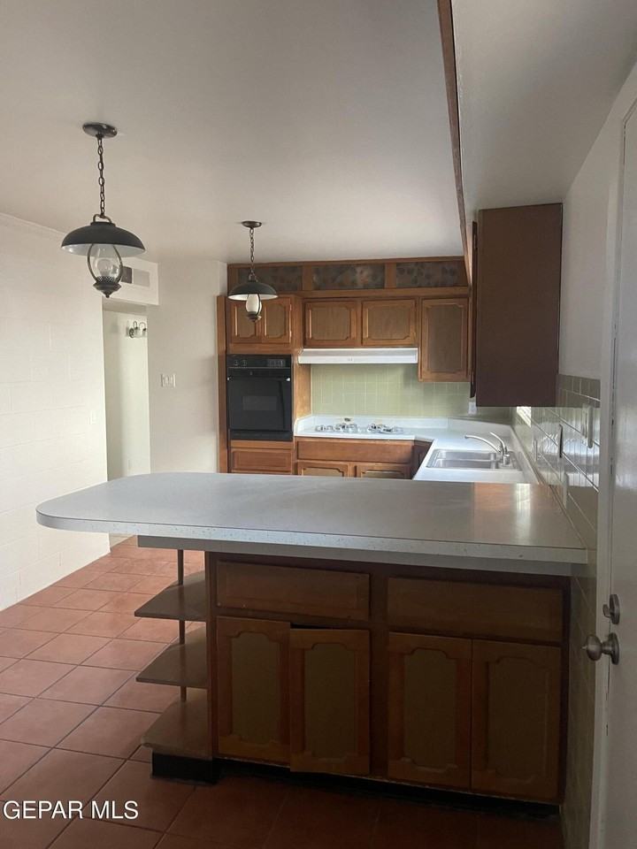 620 E Crosby Ave - Photo 4 of 13
