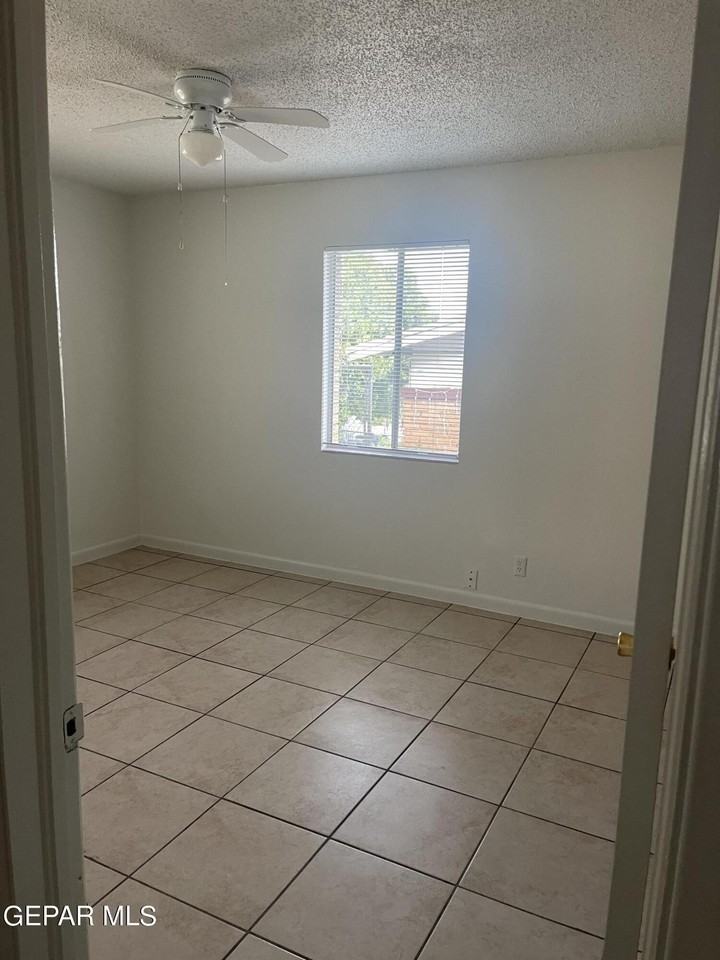620 E Crosby Ave - Photo 7 of 13