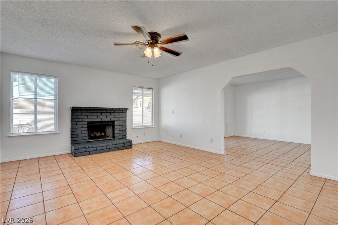 707 Honeybee Ct - Photo 6 of 44