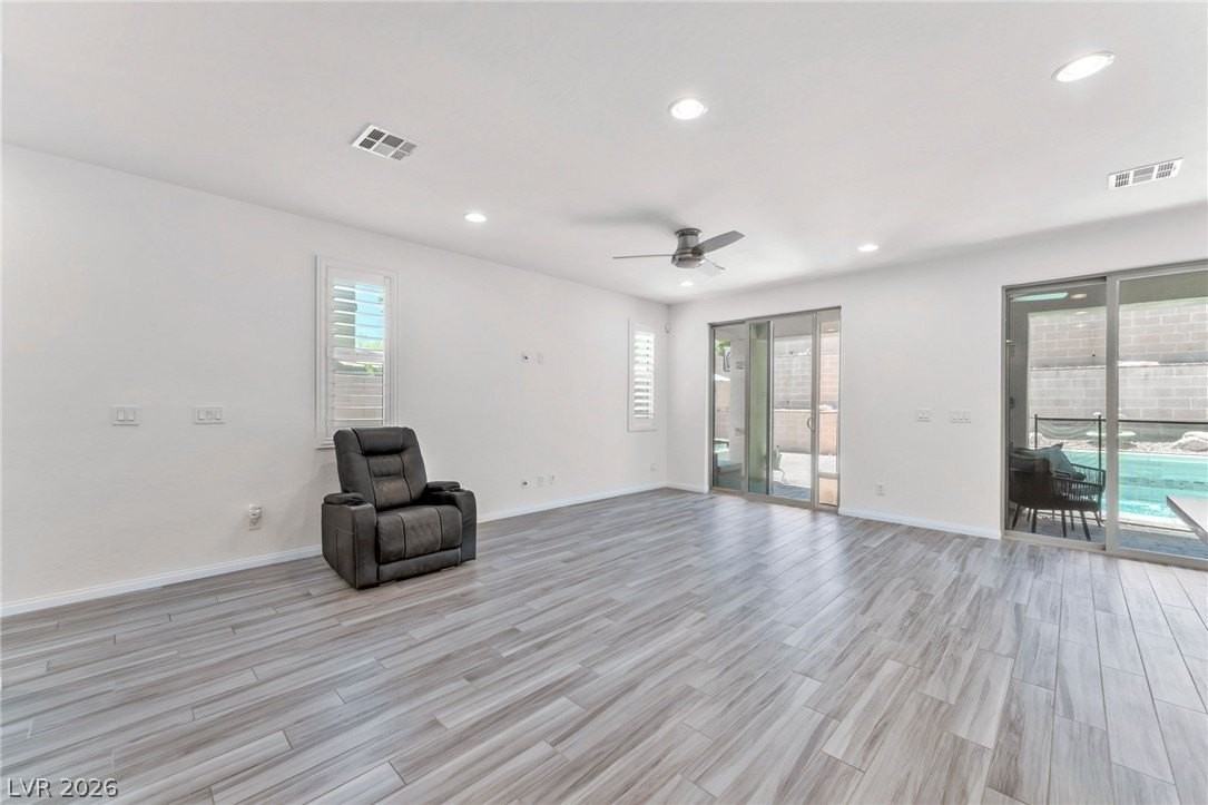 877 Ariel Heights Ave - Photo 4 of 25