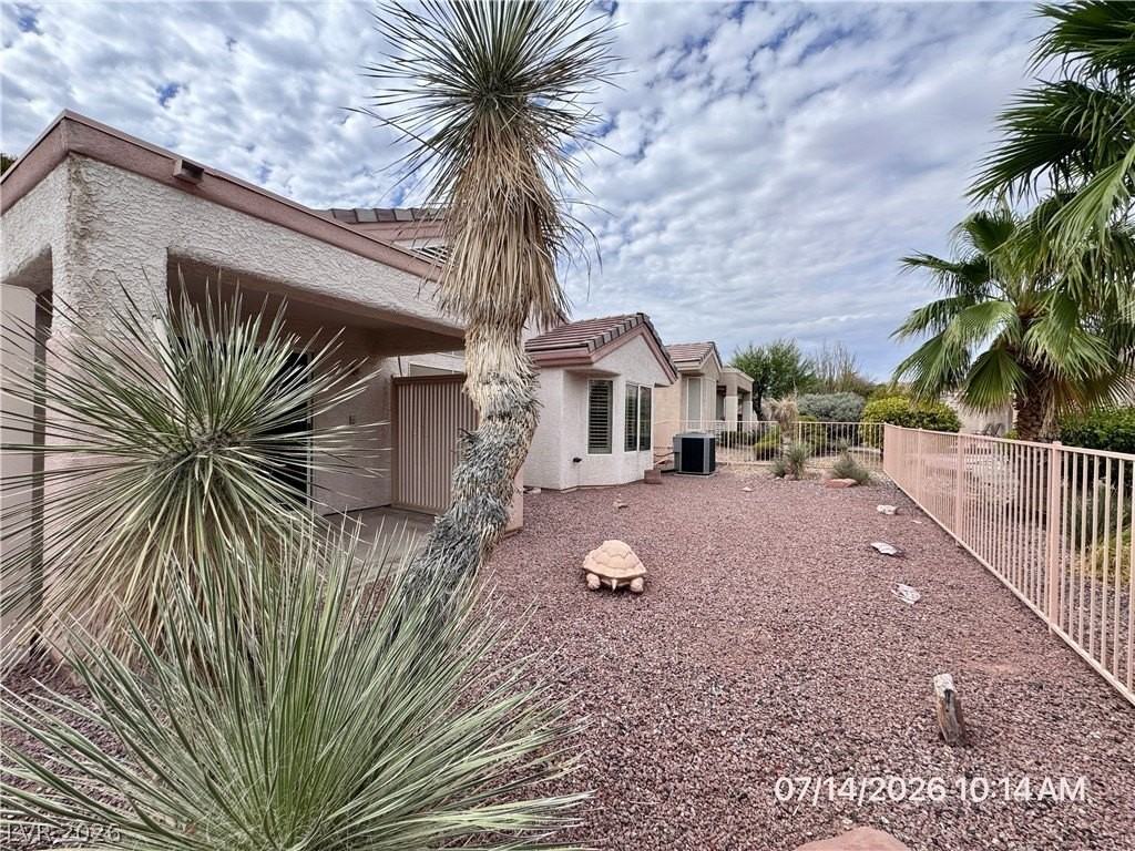 2110 Eagle Watch Dr - Photo 2 of 50