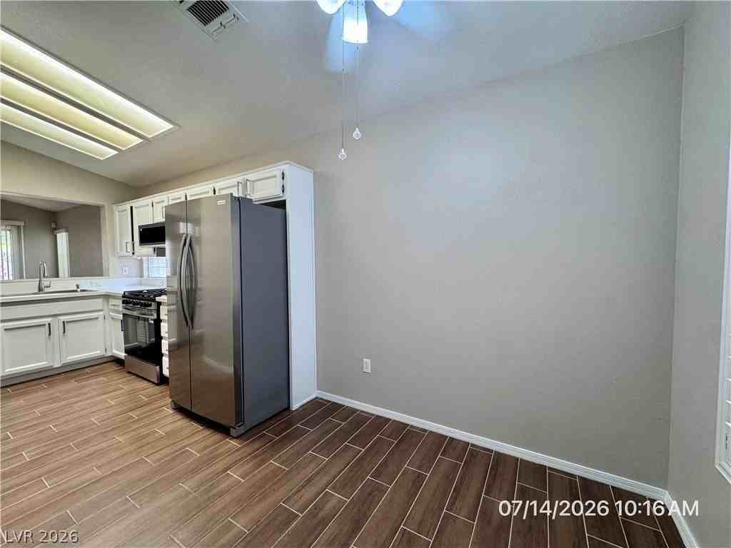 2110 Eagle Watch Dr - Photo 5 of 50