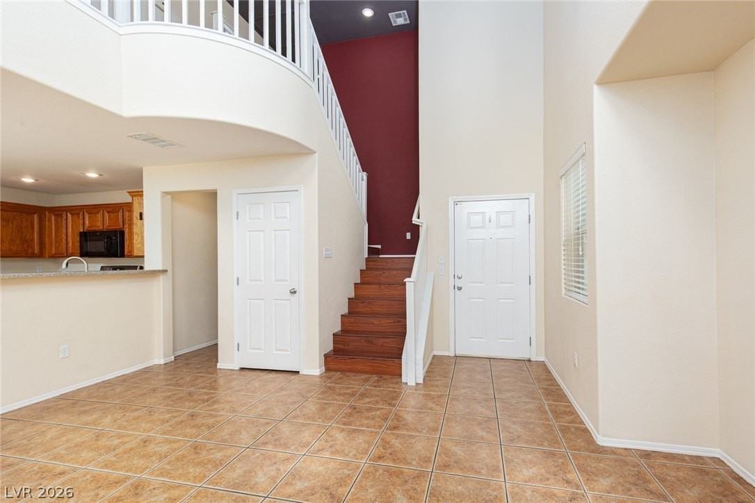 9933 Carrizo Springs Ave - Photo 2 of 27