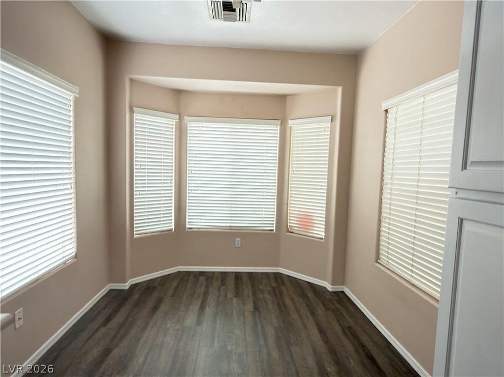 10433 Snyder Ave - Photo 7 of 19