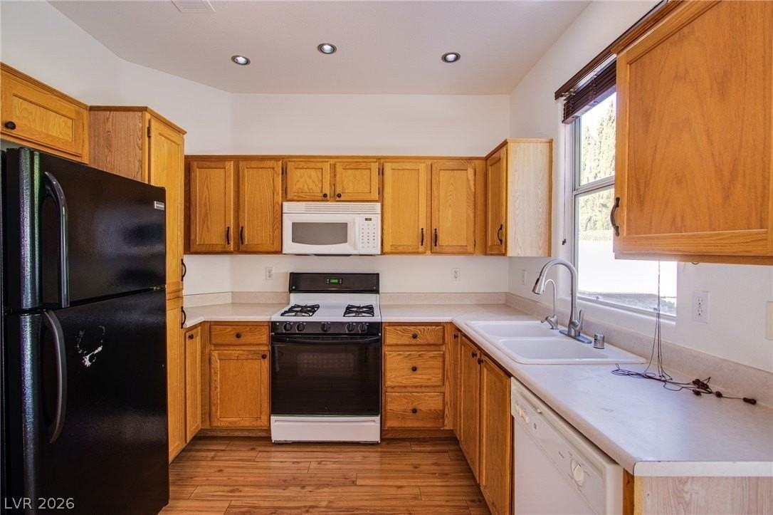 8836 Iron Hitch Ave - Photo 7 of 21