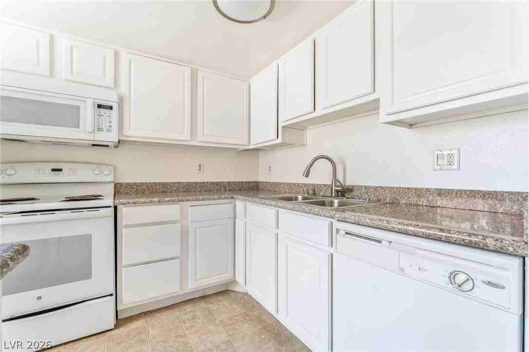 4360 Sandy River Dr #31 - Photo 7 of 21