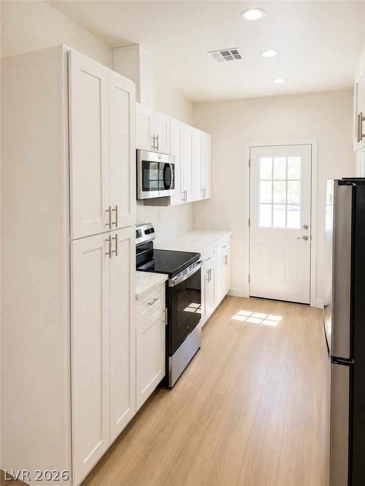 1701 Sycamore Ave #A - Photo 2 of 13