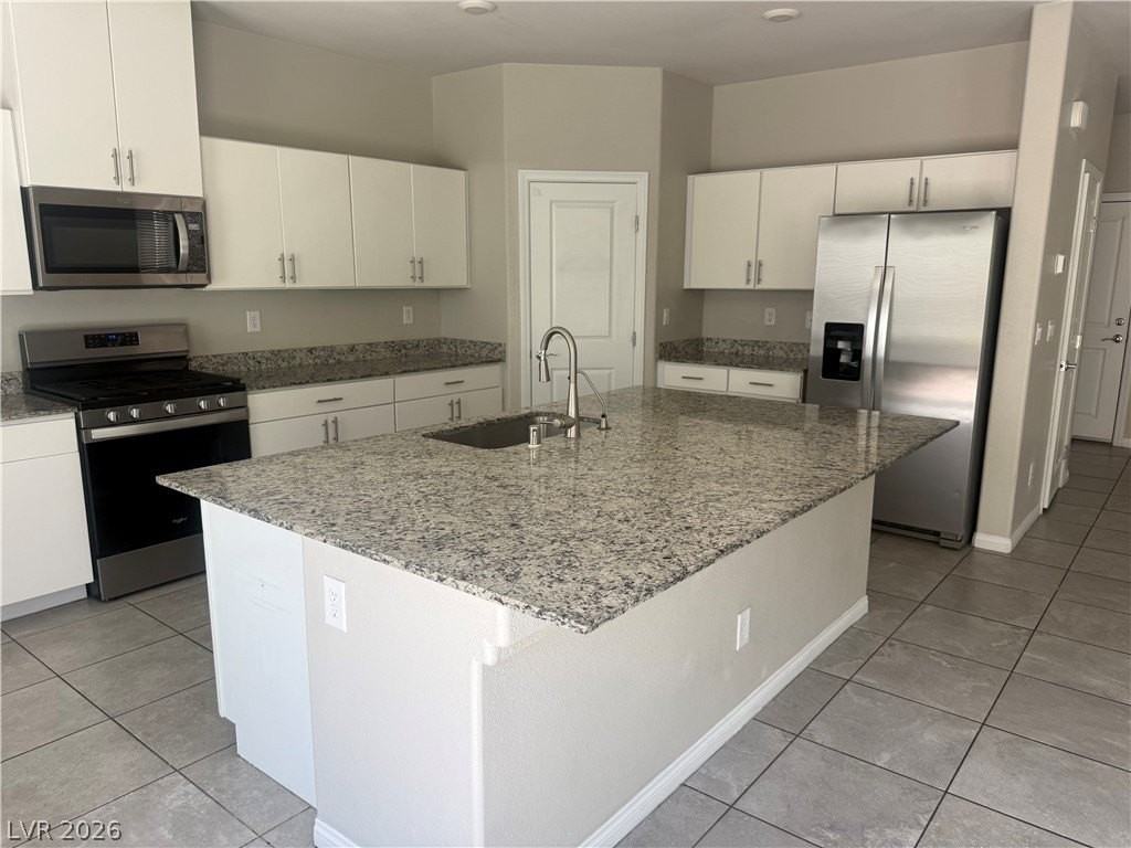 8928 Seal Cove St - Photo 5 of 50