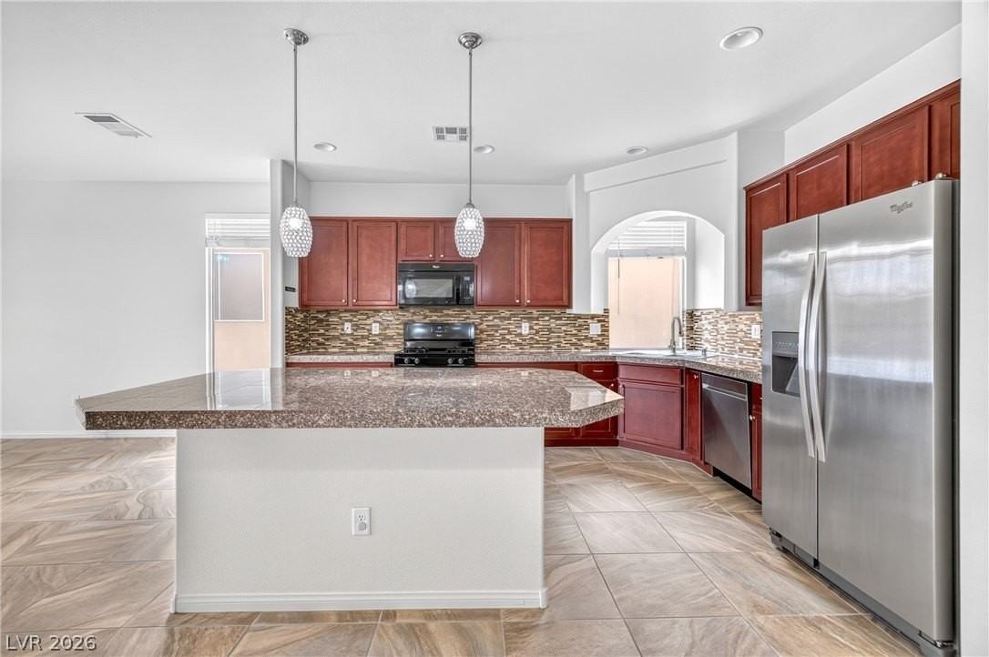5226 Tartan Hill Ave - Photo 5 of 33