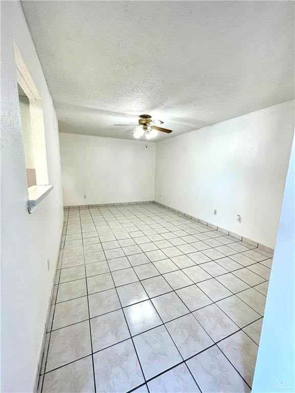 2520 Goldcrest Ave - Photo 6 of 20