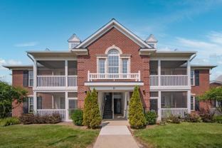 953 E Summerfield Glen Cir - Photo 1 of 1