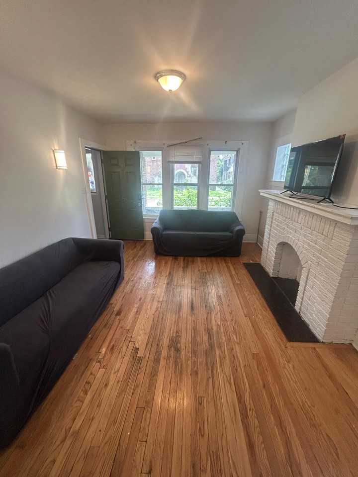 W Buena Vista St - Photo 6 of 10