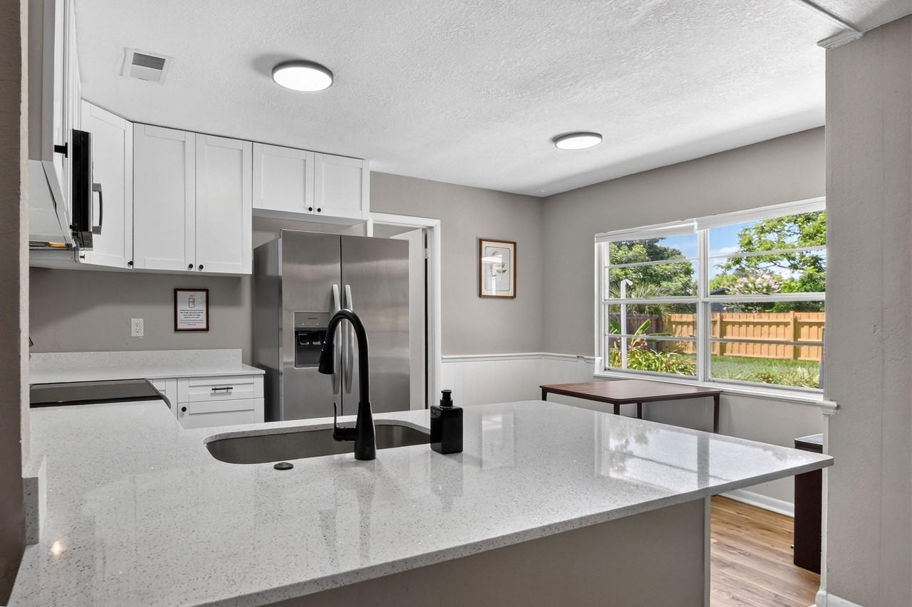 Okaloosa Dr - Photo 5 of 24