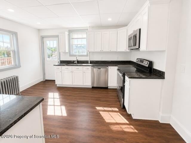516 4th St - Photo 4 of 14
