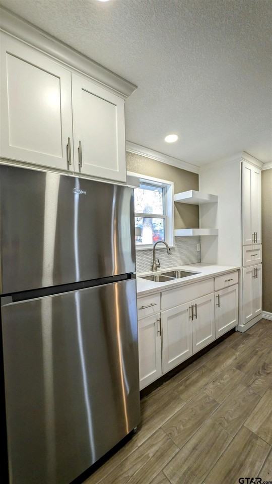 153 Abbey Ln - Photo 5 of 12