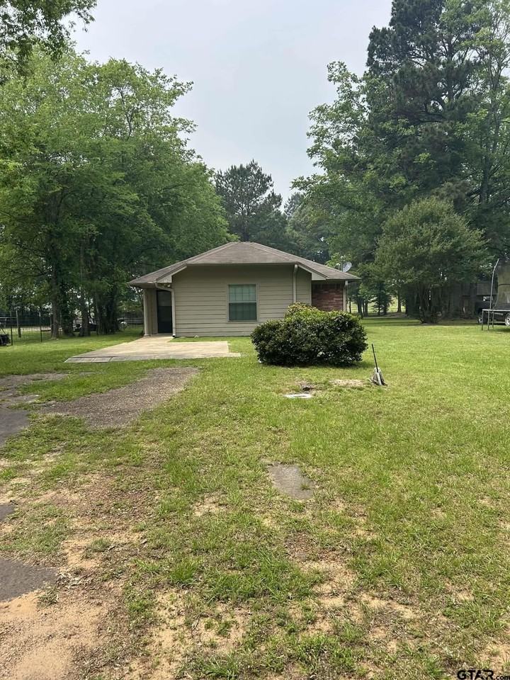 129 Mure St - Photo 2 of 19