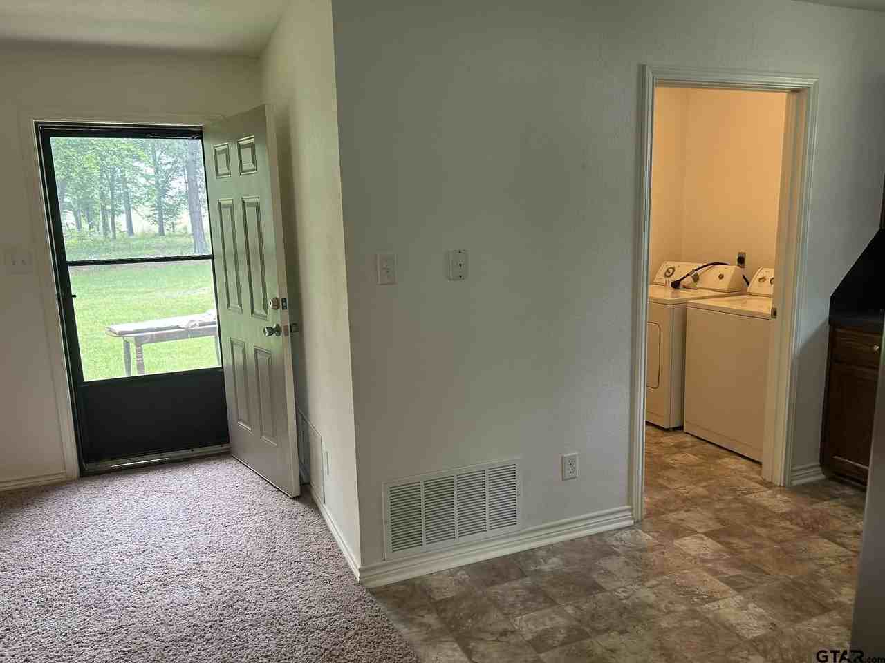 129 Mure St - Photo 5 of 19