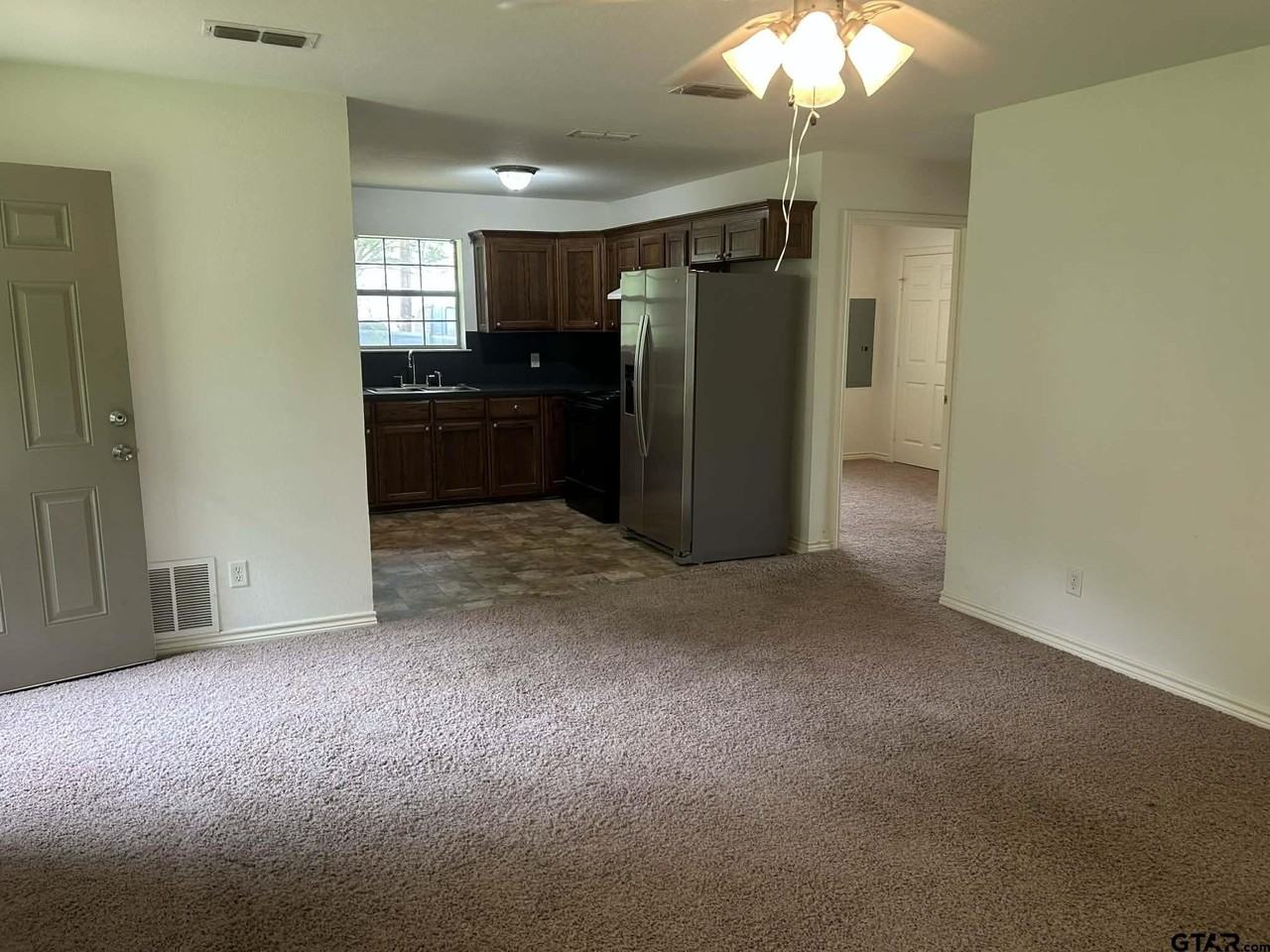 129 Mure St - Photo 6 of 19