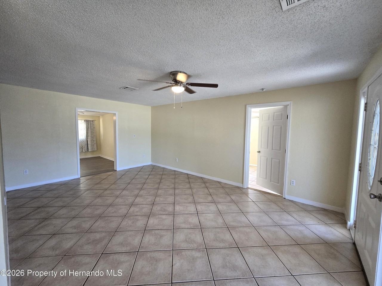 4428 Cynthia Ln - Photo 4 of 23
