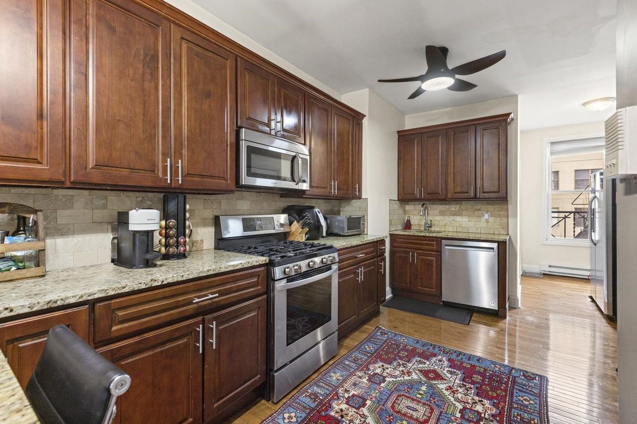 211 Adams St #5-3N - Photo 4 of 14