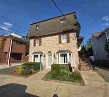 featured image of 195 3rd Ave #2B