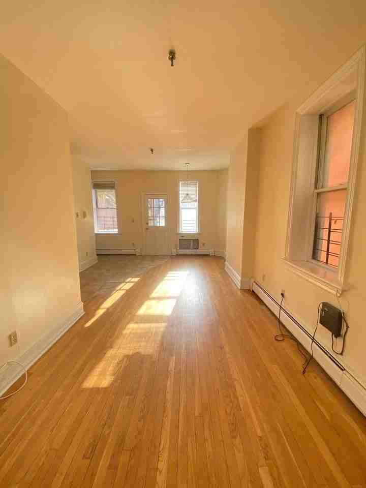 55 Bright St #3 - Photo 6 of 14