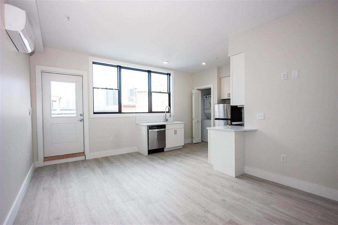 141 Newark Ave #5N - Photo 2 of 15