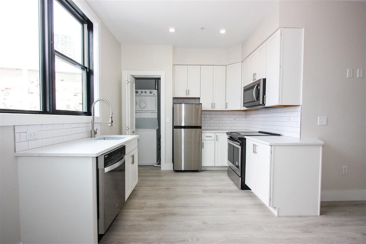 141 Newark Ave #5N - Photo 5 of 15
