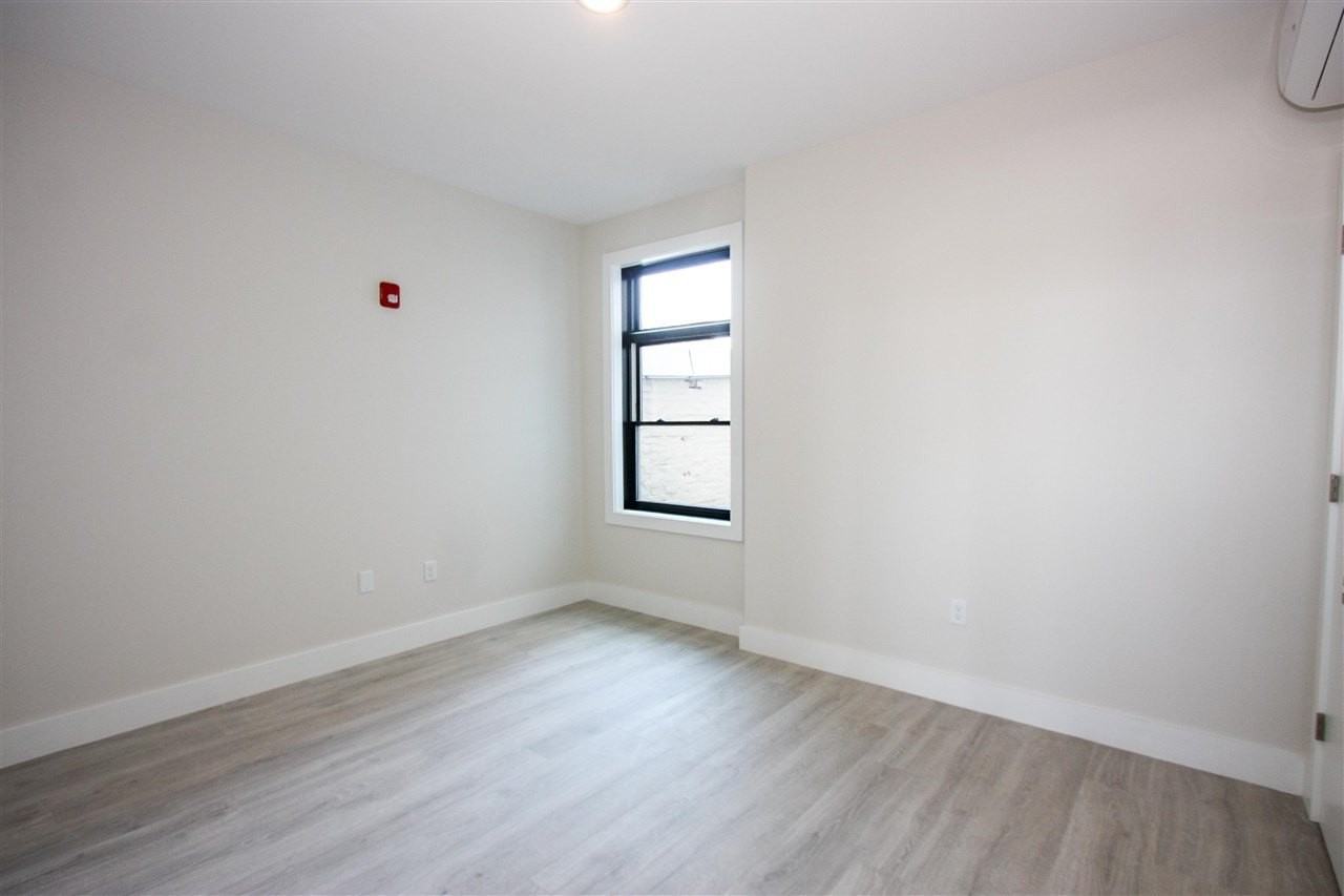 141 Newark Ave #5N - Photo 7 of 15