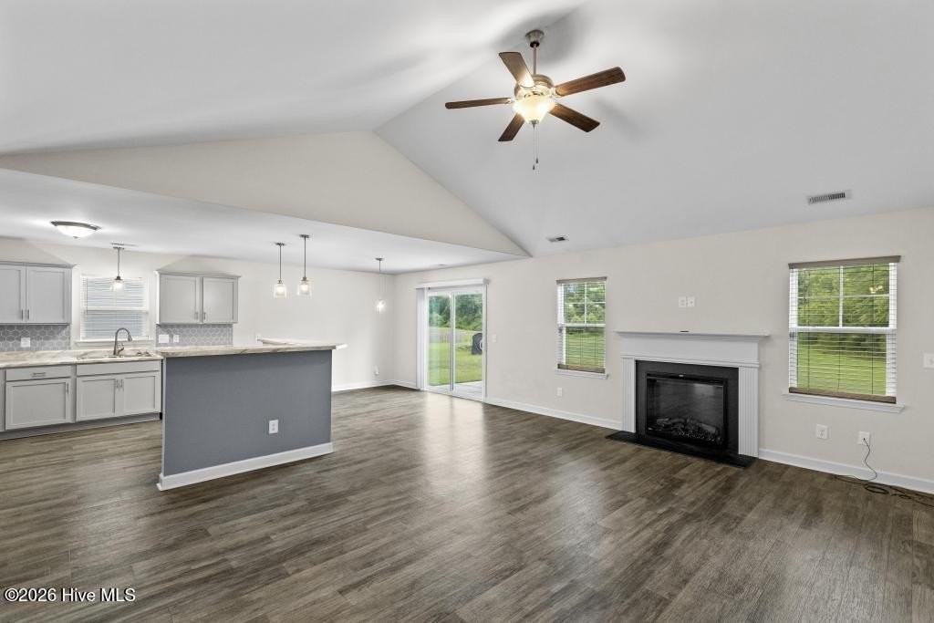 514 Isaac Branch Dr - Photo 3 of 27