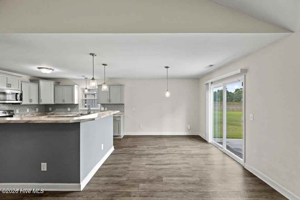 514 Isaac Branch Dr - Photo 5 of 27
