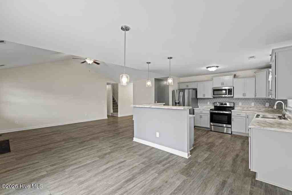 514 Isaac Branch Dr - Photo 6 of 27