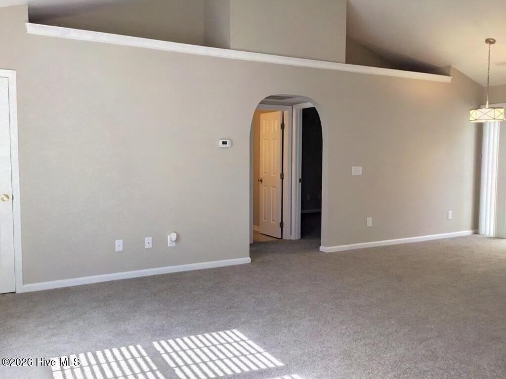733 Grathwol Dr - Photo 2 of 15