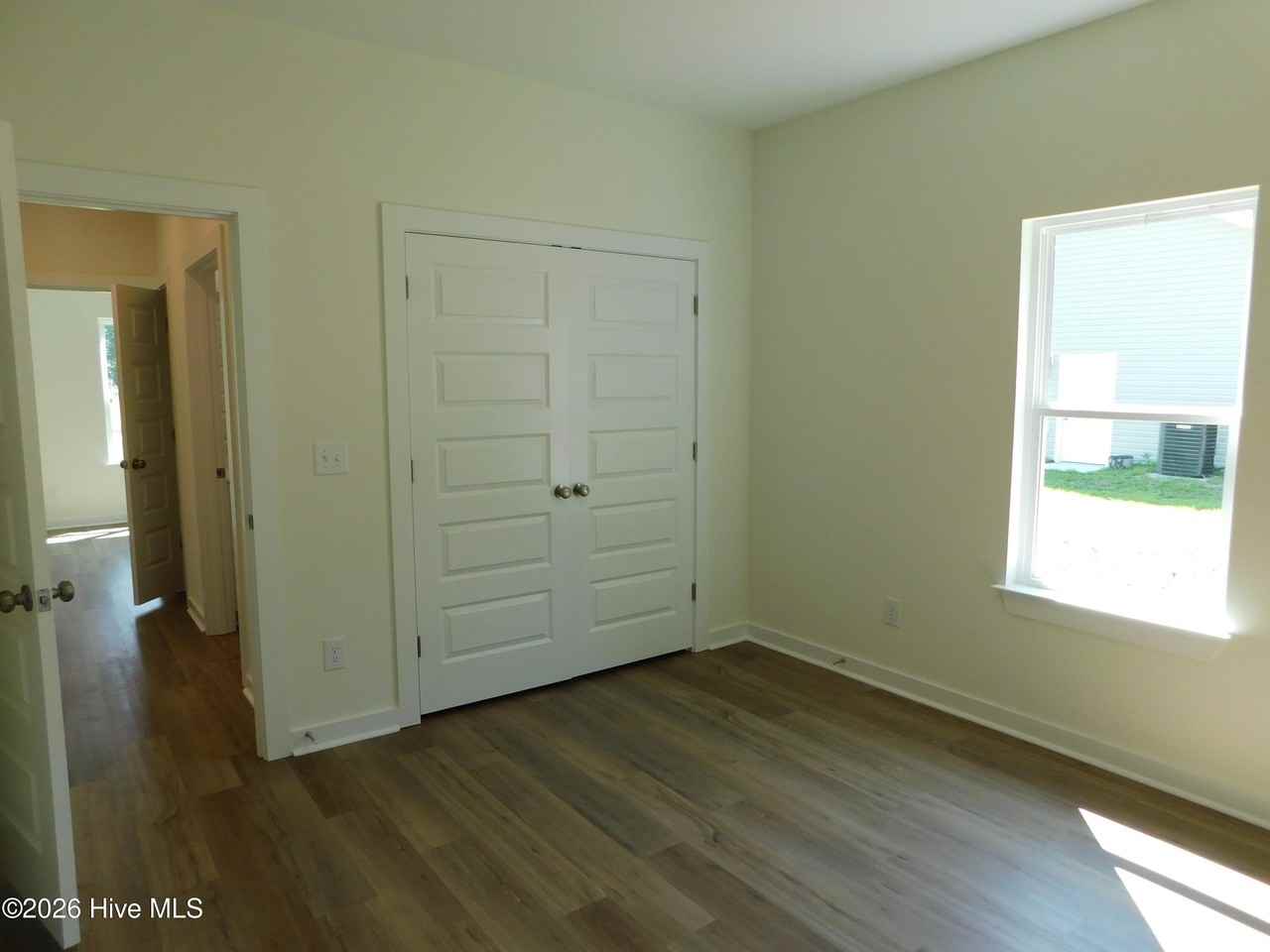 100 Palm Cir - Photo 6 of 16