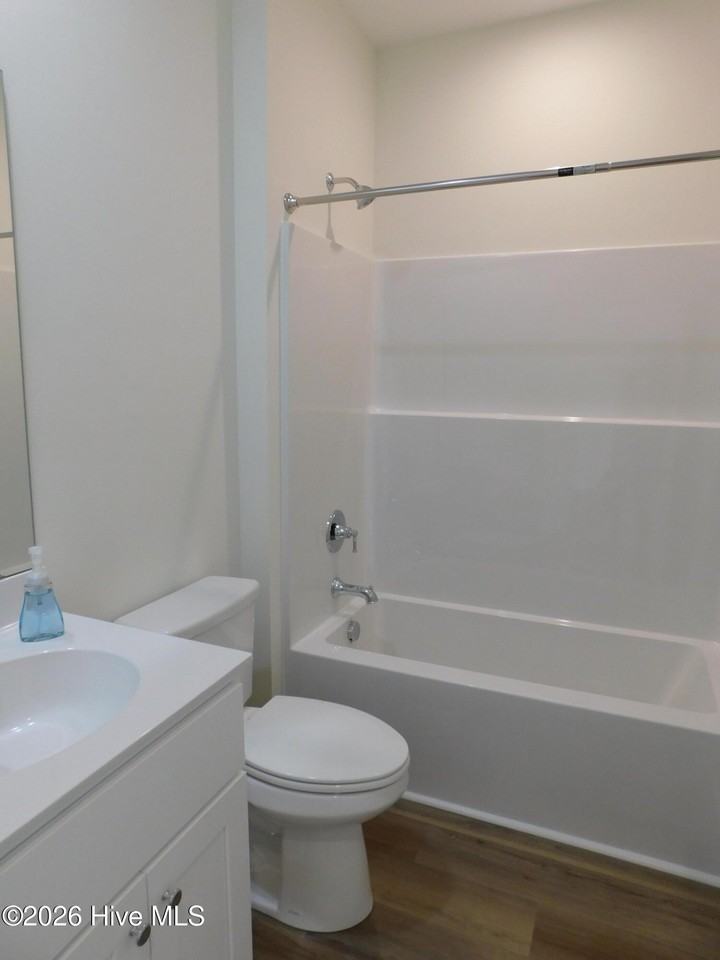 100 Palm Cir - Photo 7 of 16