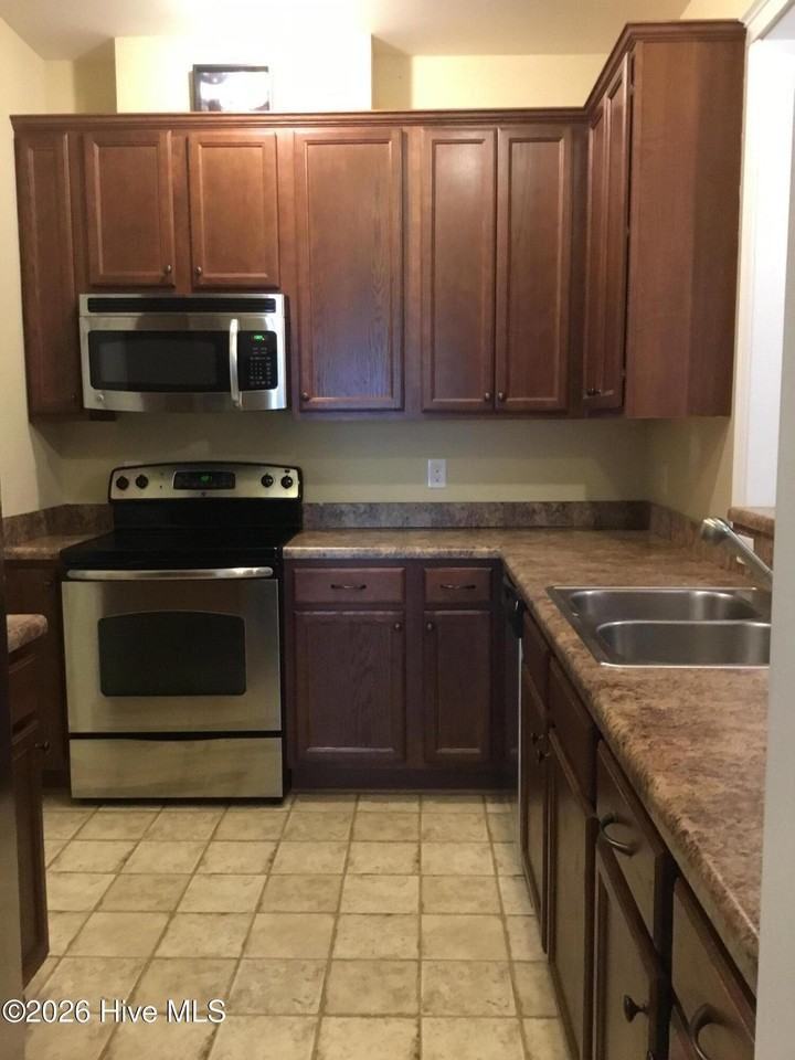 115 Covil Ave #204 - Photo 3 of 9