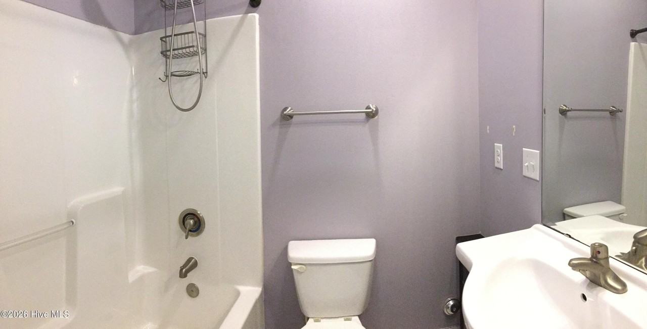115 Covil Ave #204 - Photo 6 of 9