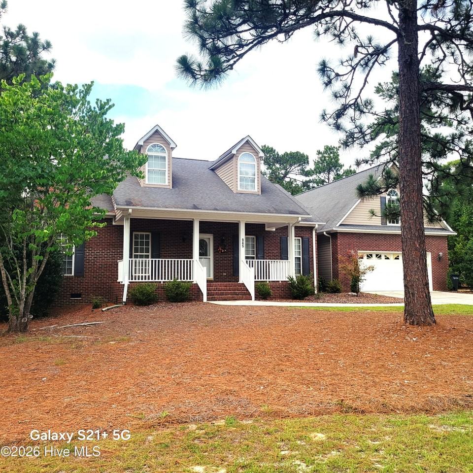 945 Diamondhead Dr S - Photo 2 of 50
