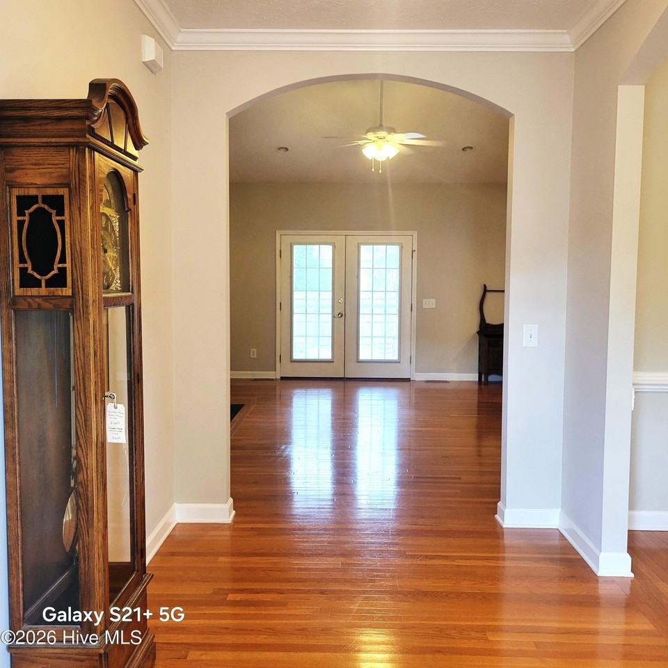 945 Diamondhead Dr S - Photo 4 of 50