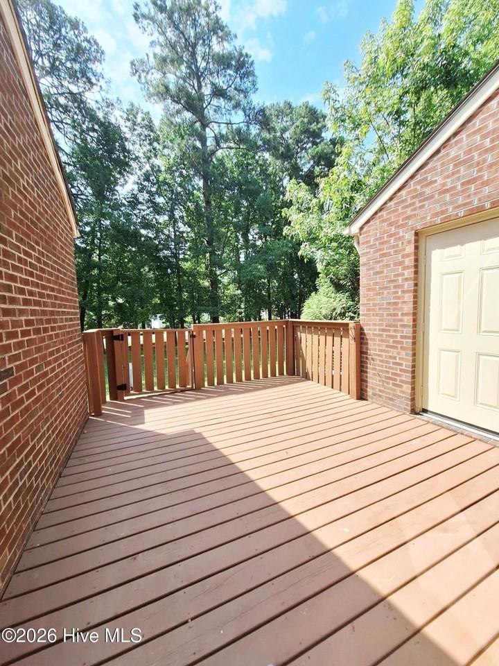 2903 Cedar Creek Rd #F - Photo 6 of 11